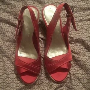 Red franco Sarto wedges